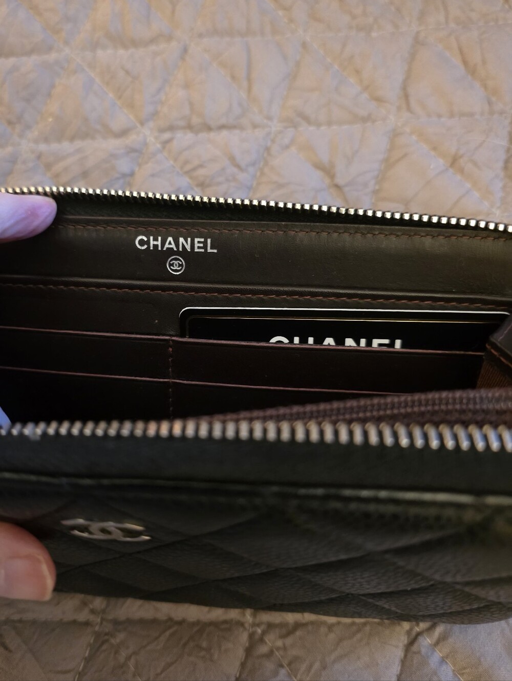 Chanel Caviar Quilted Large Zip Around Organizer Wallet Black/ LIKE NEW ! - Picture 7 of 11